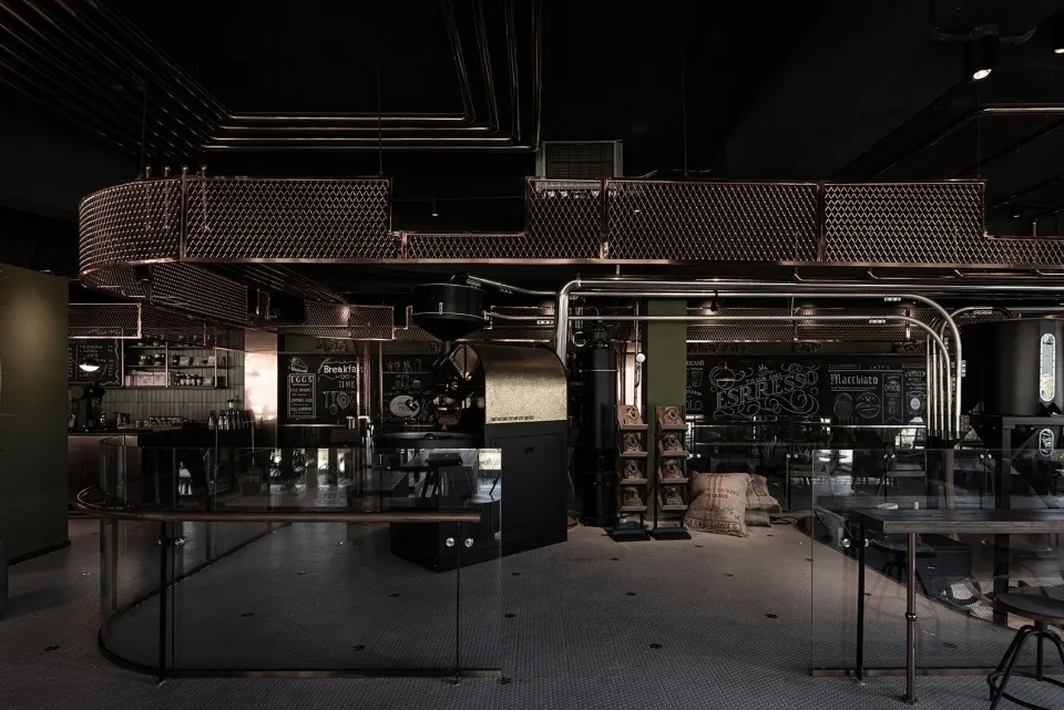 客家菜硬核的金属质感，让这个杭州餐饮空间设计绝了